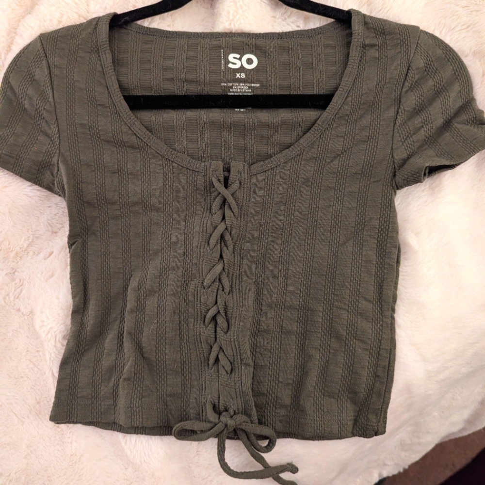 Scoop Neck Crop Top